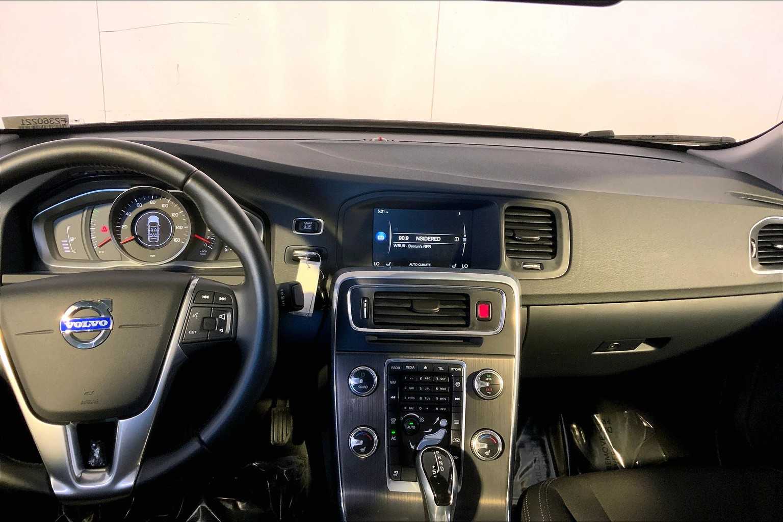 2015 Volvo S60 T5 Drive-E photo 6