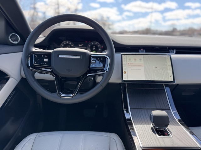 2026 Land Rover Range Rover Evoque S photo 13