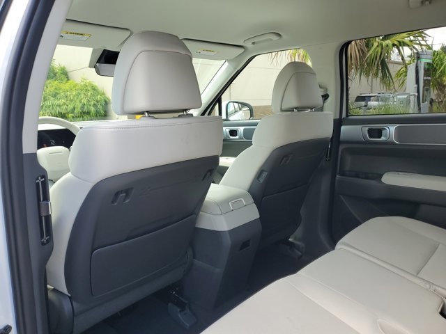 2026 Hyundai Santa Fe SE photo 6