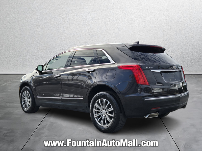 2019 Cadillac XT5 Luxury photo 2