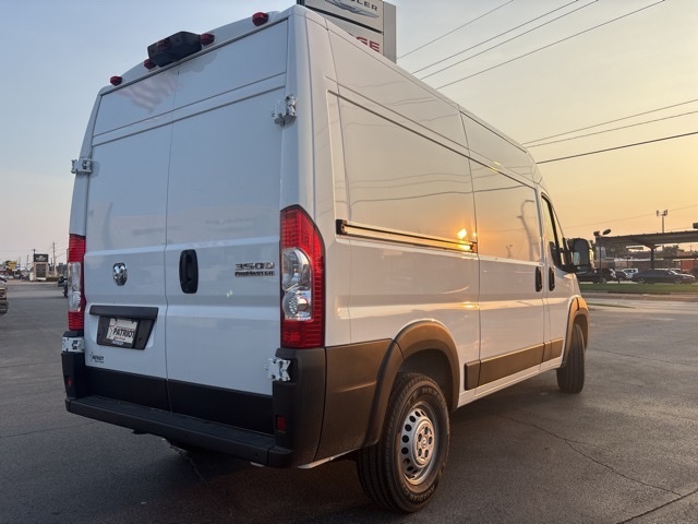 2026 Ram ProMaster 3500 photo 3