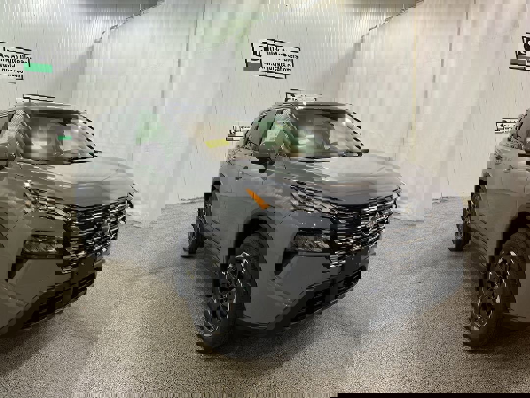 2026 Nissan Rogue SV's photo