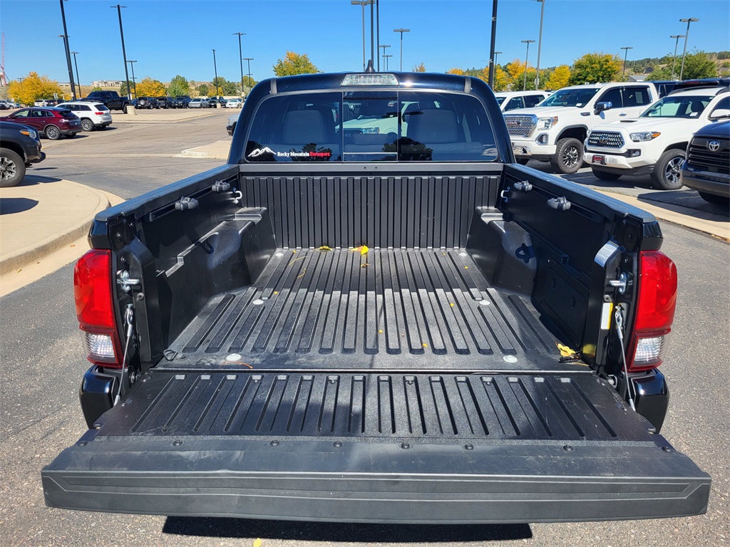 2021 Toyota Tacoma SR5 photo 19