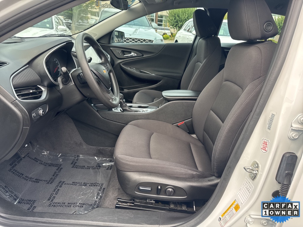 2023 Chevrolet Malibu 1LT photo 12