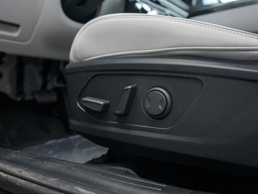 2025 Hyundai Tucson Limited photo 18