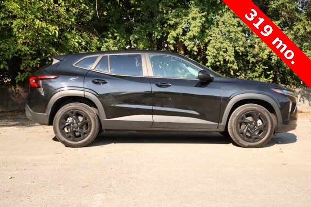 2024 Chevrolet Trax LS photo 8