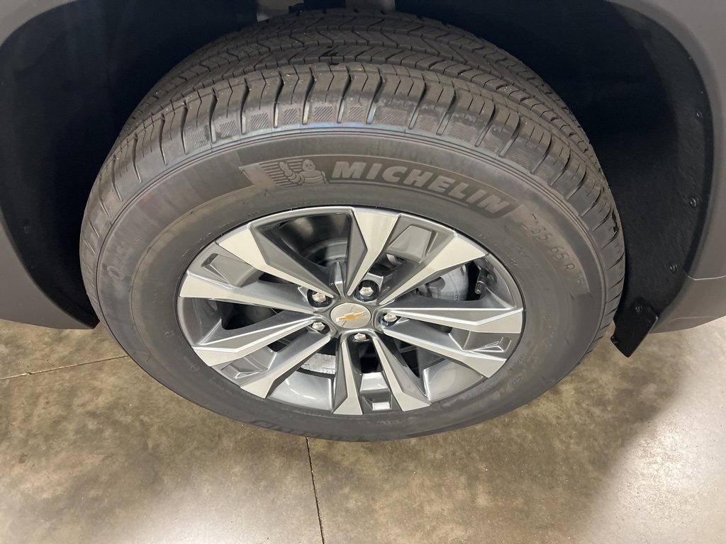 2026 Chevrolet Equinox LT photo 17