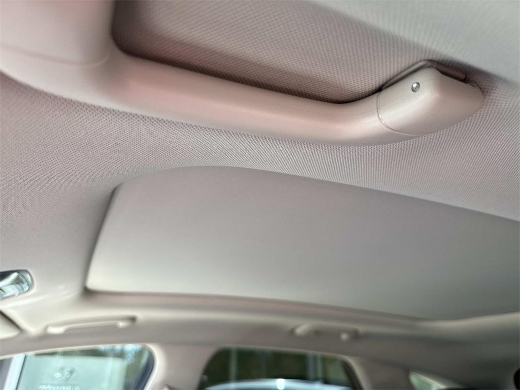 2026 Genesis GV70 2.5T Select photo 4