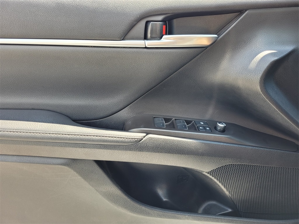 2024 Toyota Camry XSE photo 18
