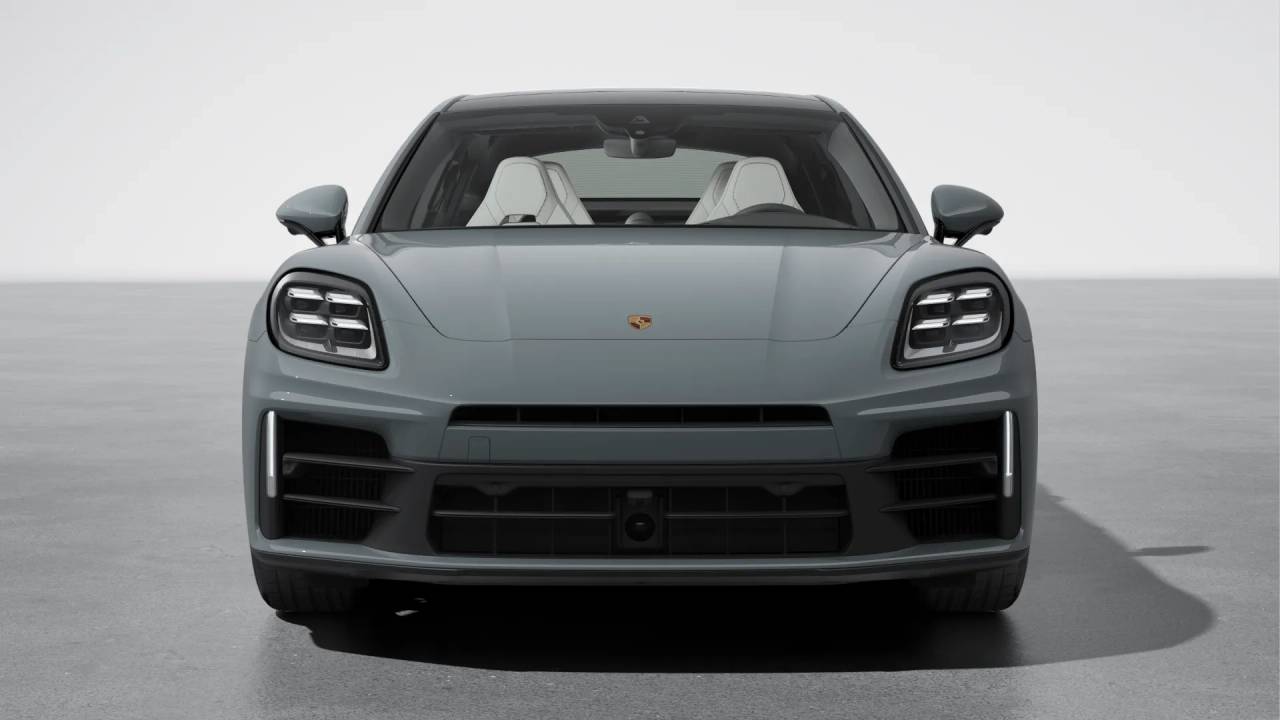 2026 Porsche Panamera 4 photo 7