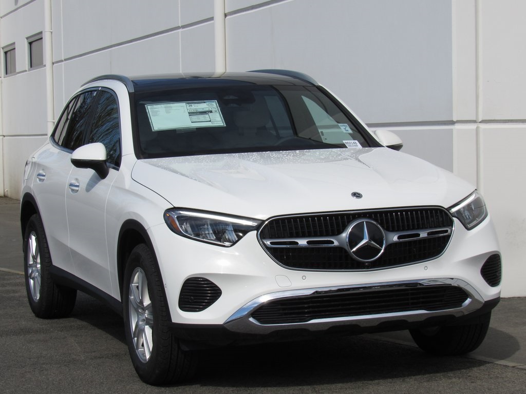 2025 Mercedes Benz GLC 300 4MATIC photo 2