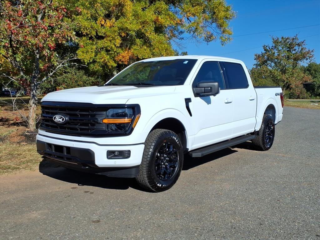 2025 Ford F-150 XLT's photo