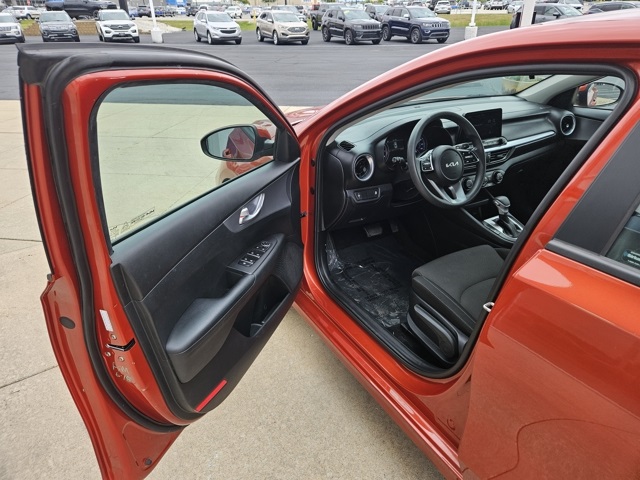 2022 Kia Forte LXS photo 10
