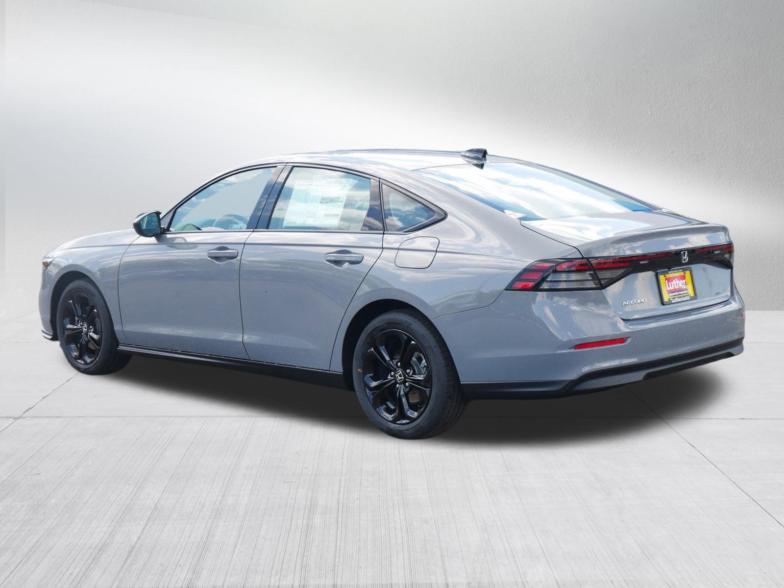 2025 Honda Accord SE photo 4
