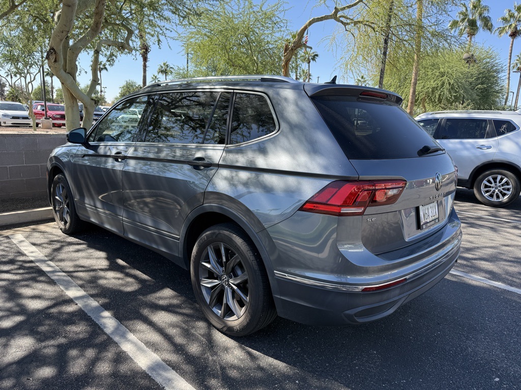 2022 Volkswagen Tiguan SE photo 3