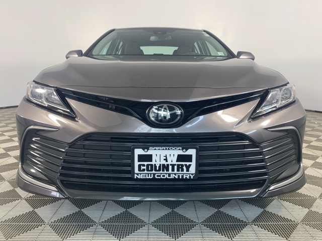 2023 Toyota Camry LE photo 2