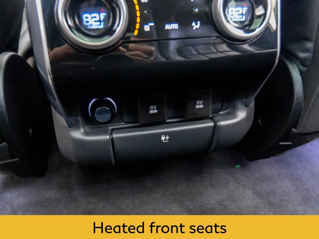 Used 2021 Gray Land Rover HSE image 18