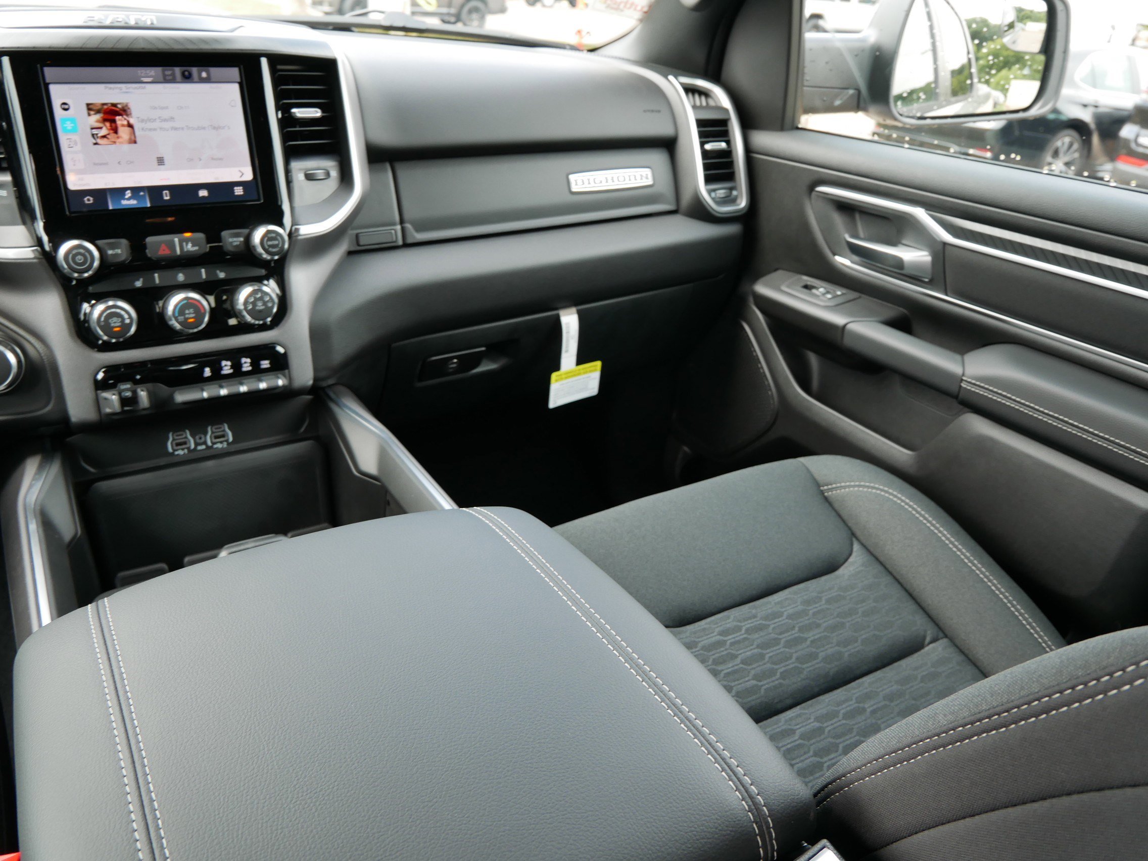 2025 Ram 1500 Big Horn photo 11