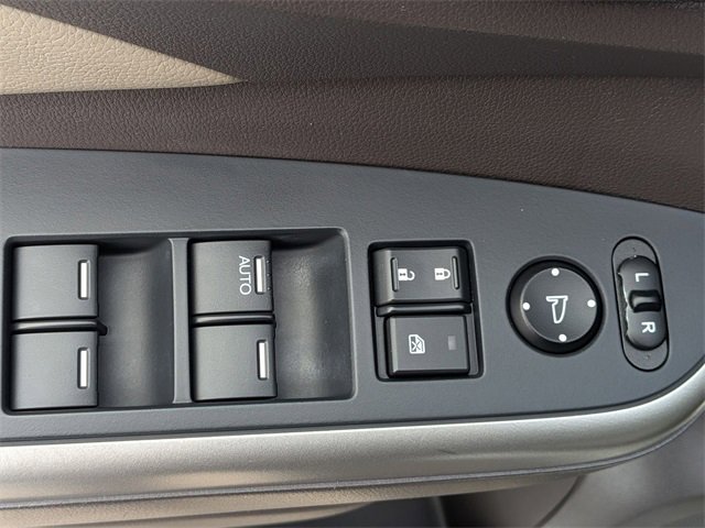 2013 Honda CR-V EX-L photo 12
