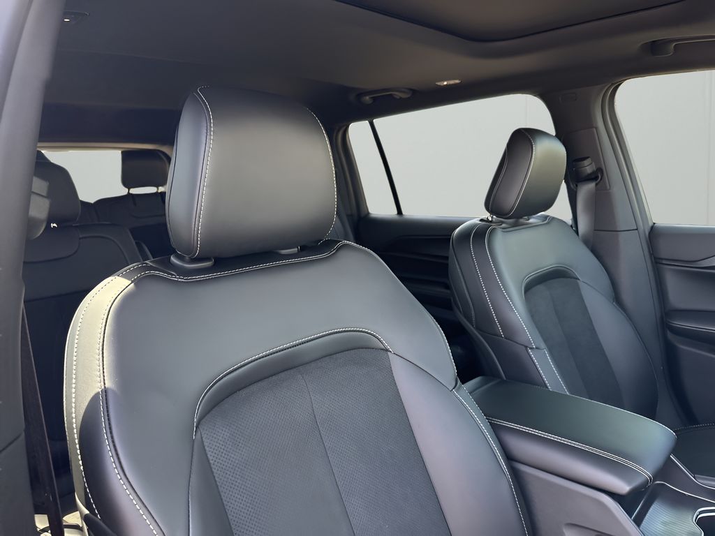 2025 Jeep Grand Cherokee Altitude X photo 11