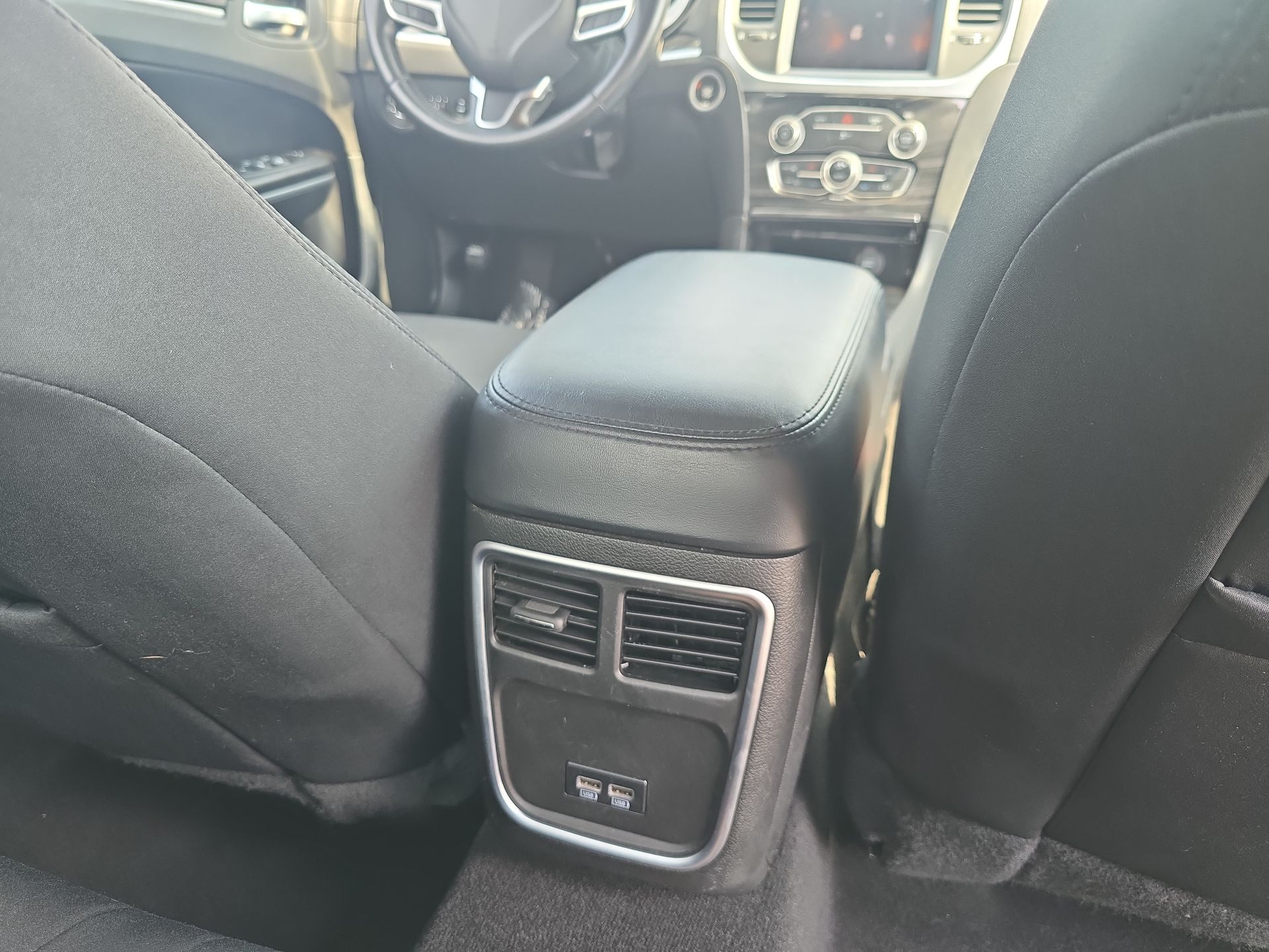 2022 Chrysler 300 Touring photo 54