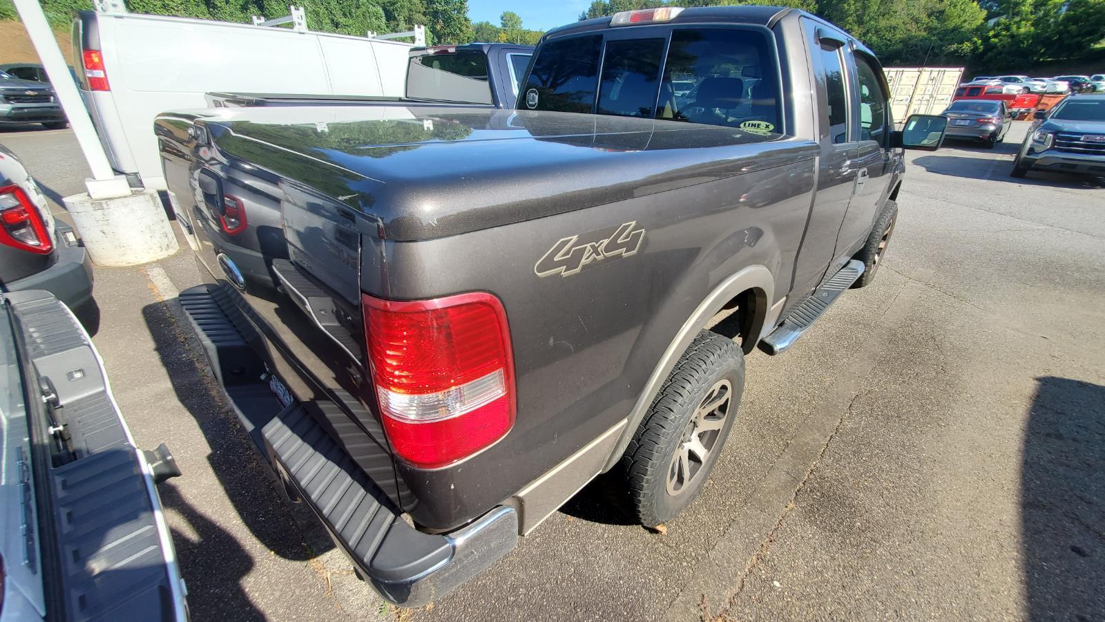 2006 Ford F-150 XLT photo 8