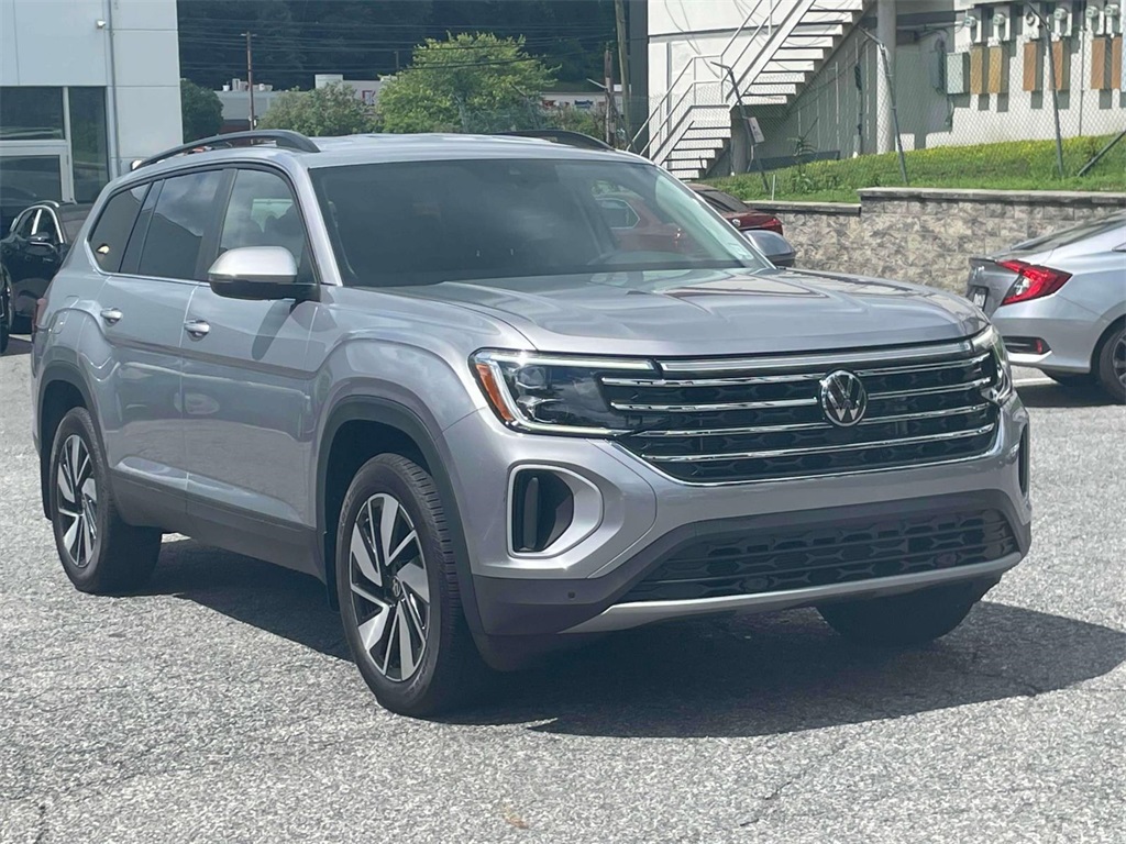 2025 Volkswagen Atlas SE w/Tech's photo