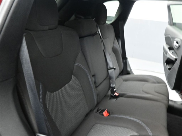 2020 Jeep Cherokee Latitude photo 22