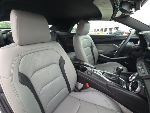 2023 Chevrolet Camaro 2LT photo 12