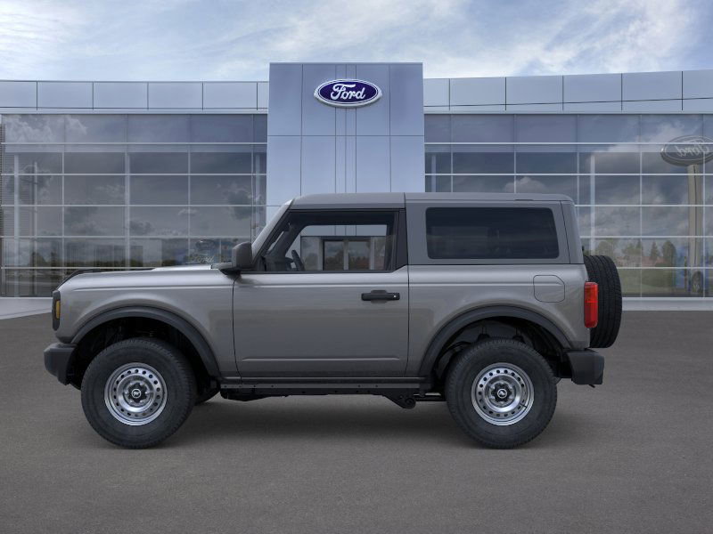 2025 Ford Bronco Base photo 3