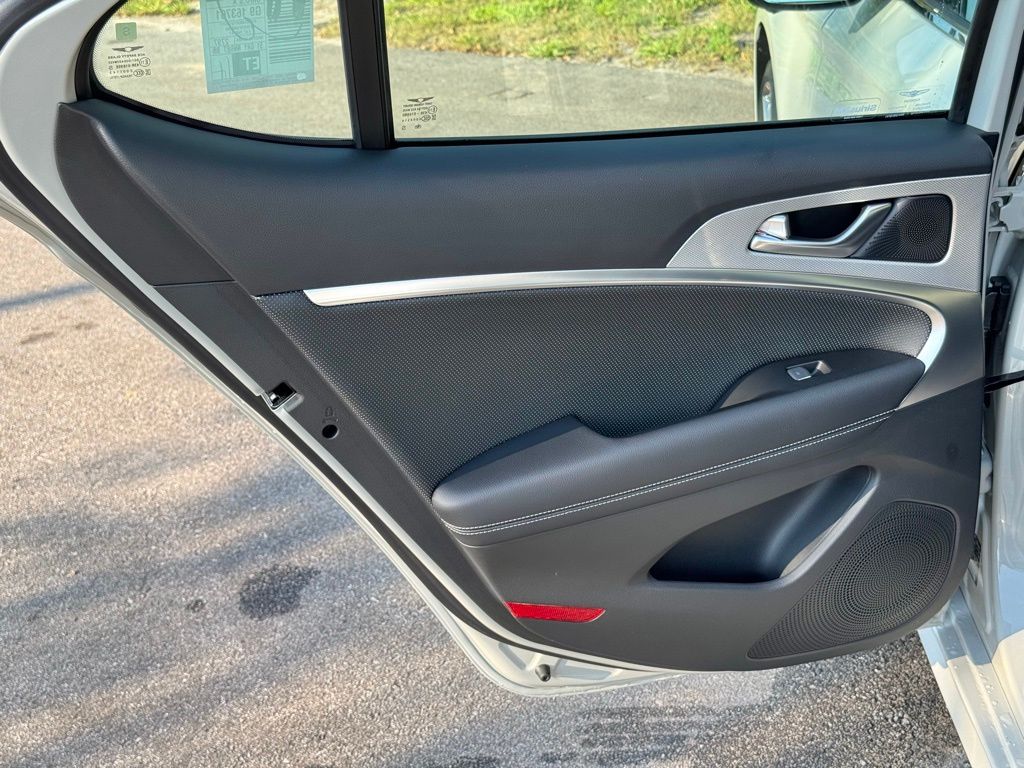2026 Genesis G70 2.5T Prestige photo 16
