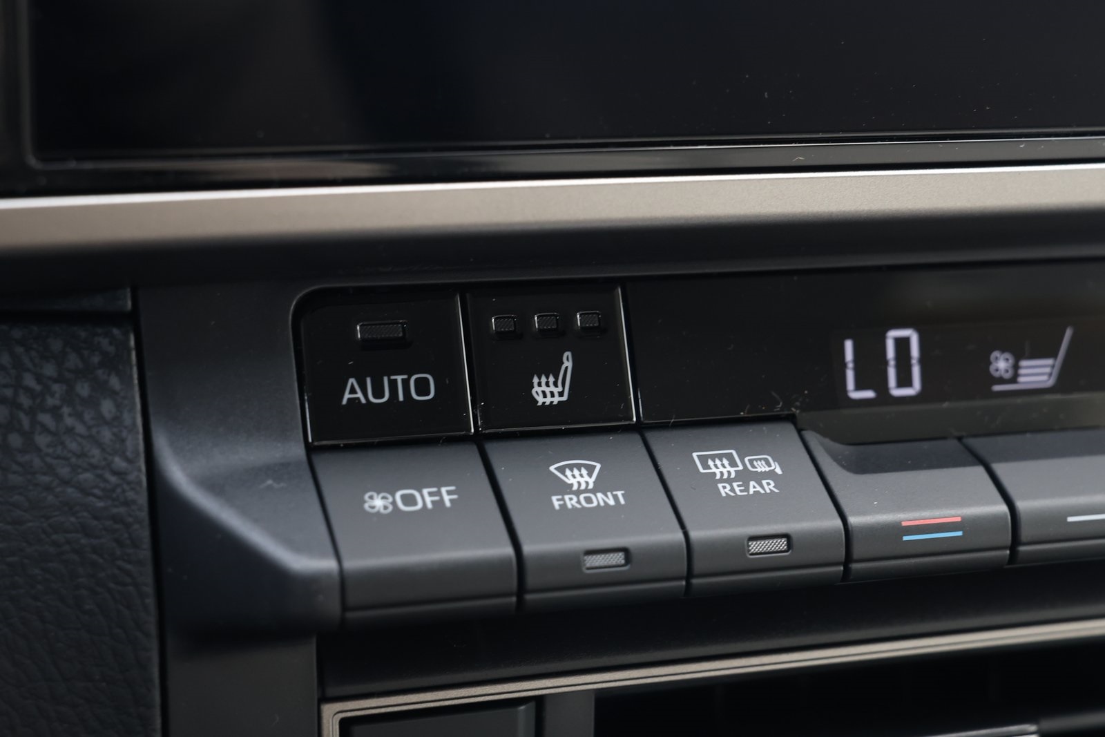 2026 Toyota Camry XLE photo 4