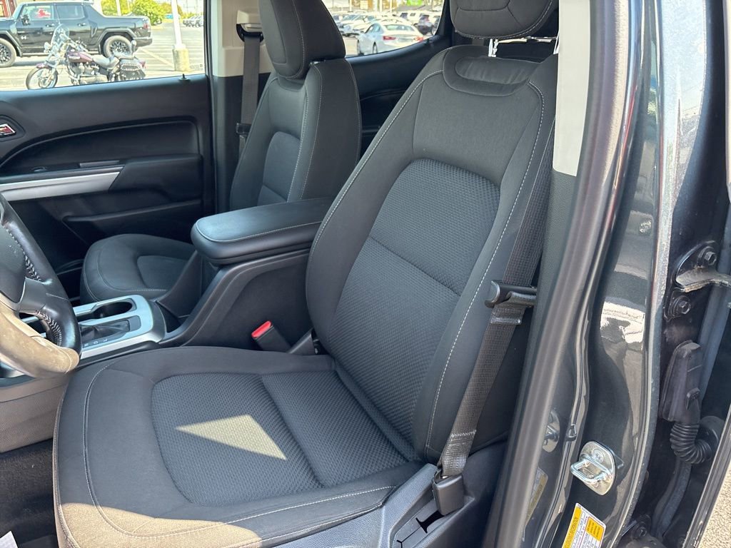 2019 Chevrolet Colorado LT photo 27