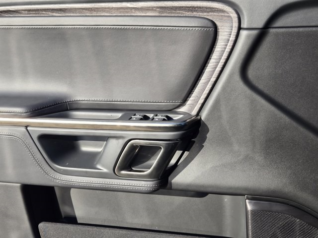 2023 Rivian R1S Launch Edition photo 16