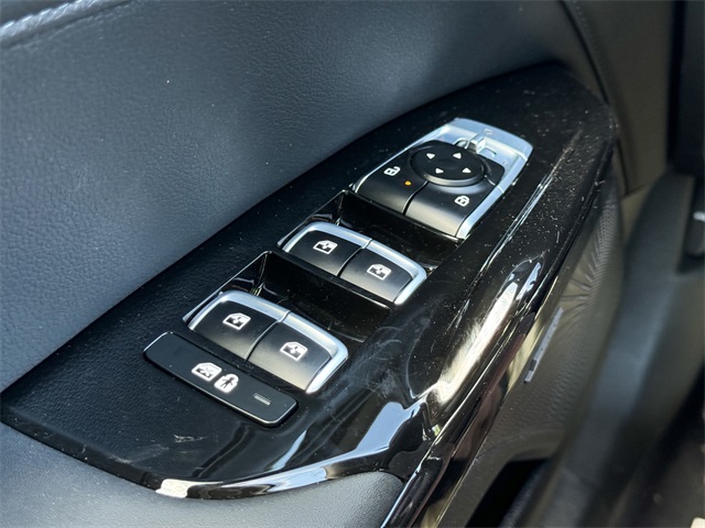 2025 Kia K5 EX photo 36