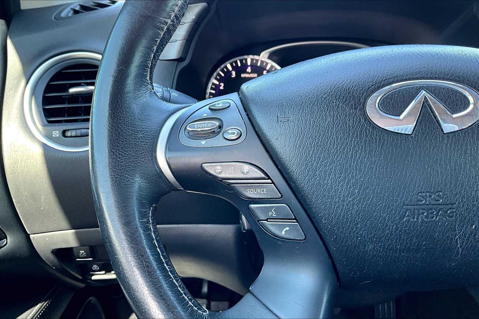 2019 Infiniti QX60 Luxe photo 22
