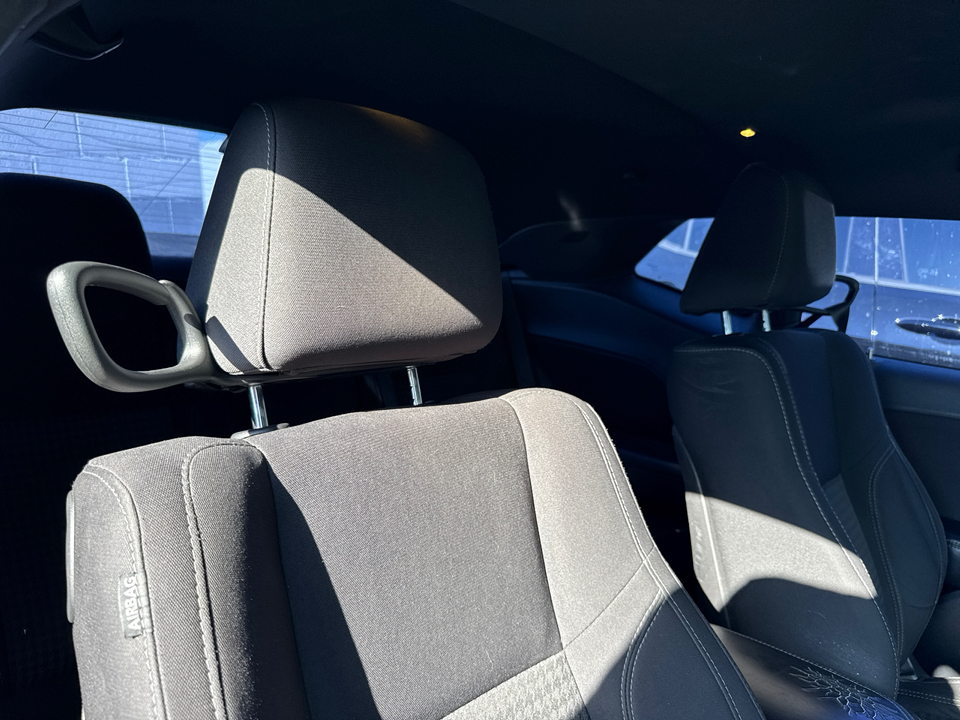 2015 Dodge Challenger SXT photo 6