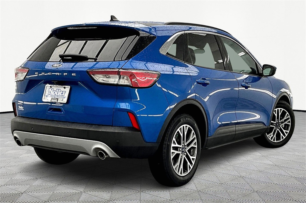 Used 2021 Ford Escape SEL with VIN 1FMCU0H66MUA58957 for sale in Kansas City