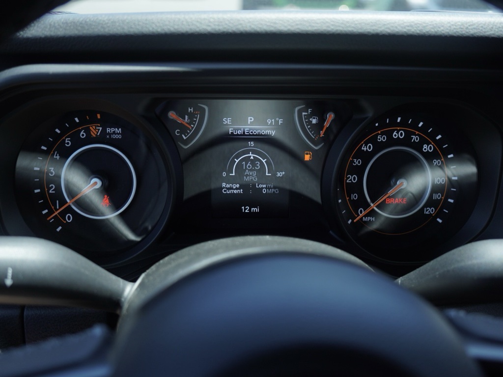 2025 Jeep Gladiator Sport S photo 13