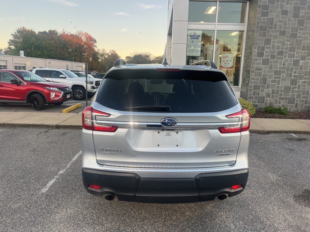 2023 Subaru Ascent Limited photo 2
