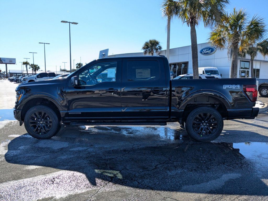 2025 Ford F-150 XLT photo 6
