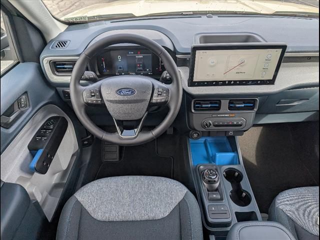 2025 Ford Maverick XLT photo 6