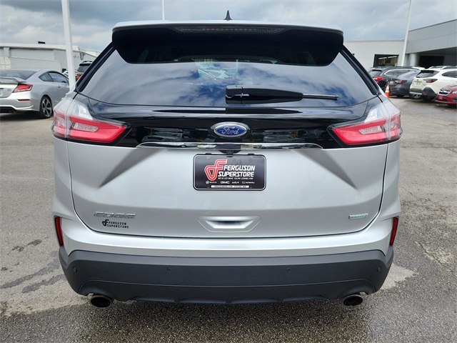 2019 Ford Edge SE photo 3