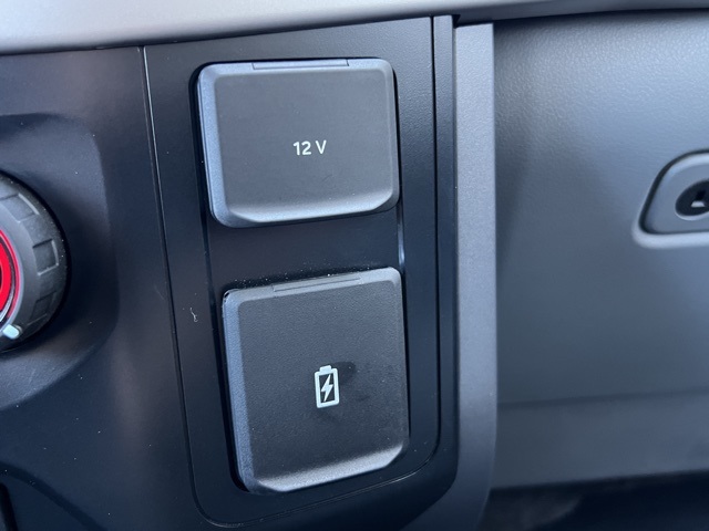 2023 Ford F-150 XLT photo 17