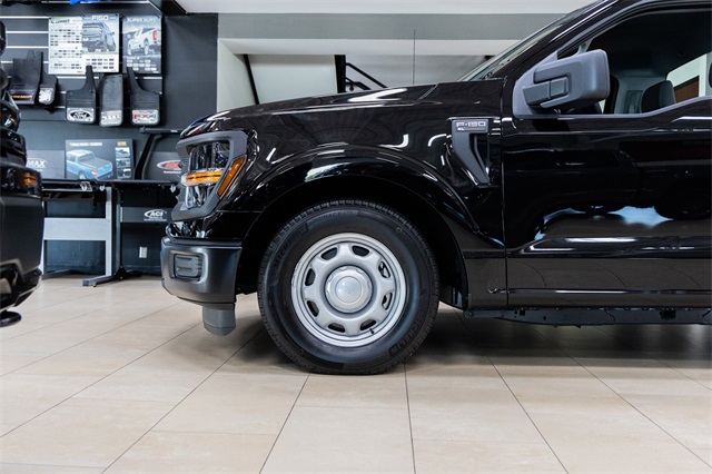 2025 Ford F-150 XL photo 5