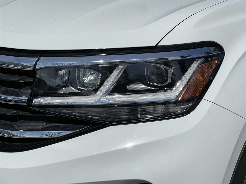 2021 Volkswagen Atlas Cross Sport SE Technology photo 11