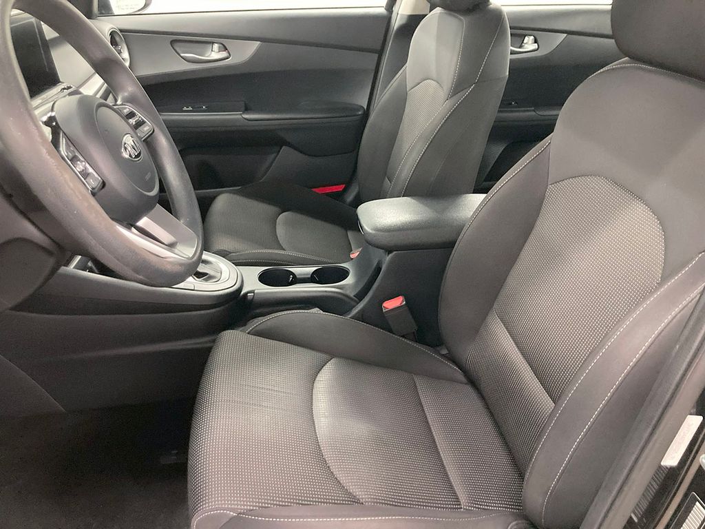 Used 2019 Kia Forte LXS 4D Sedan, NC729A in di_city, NY Basil