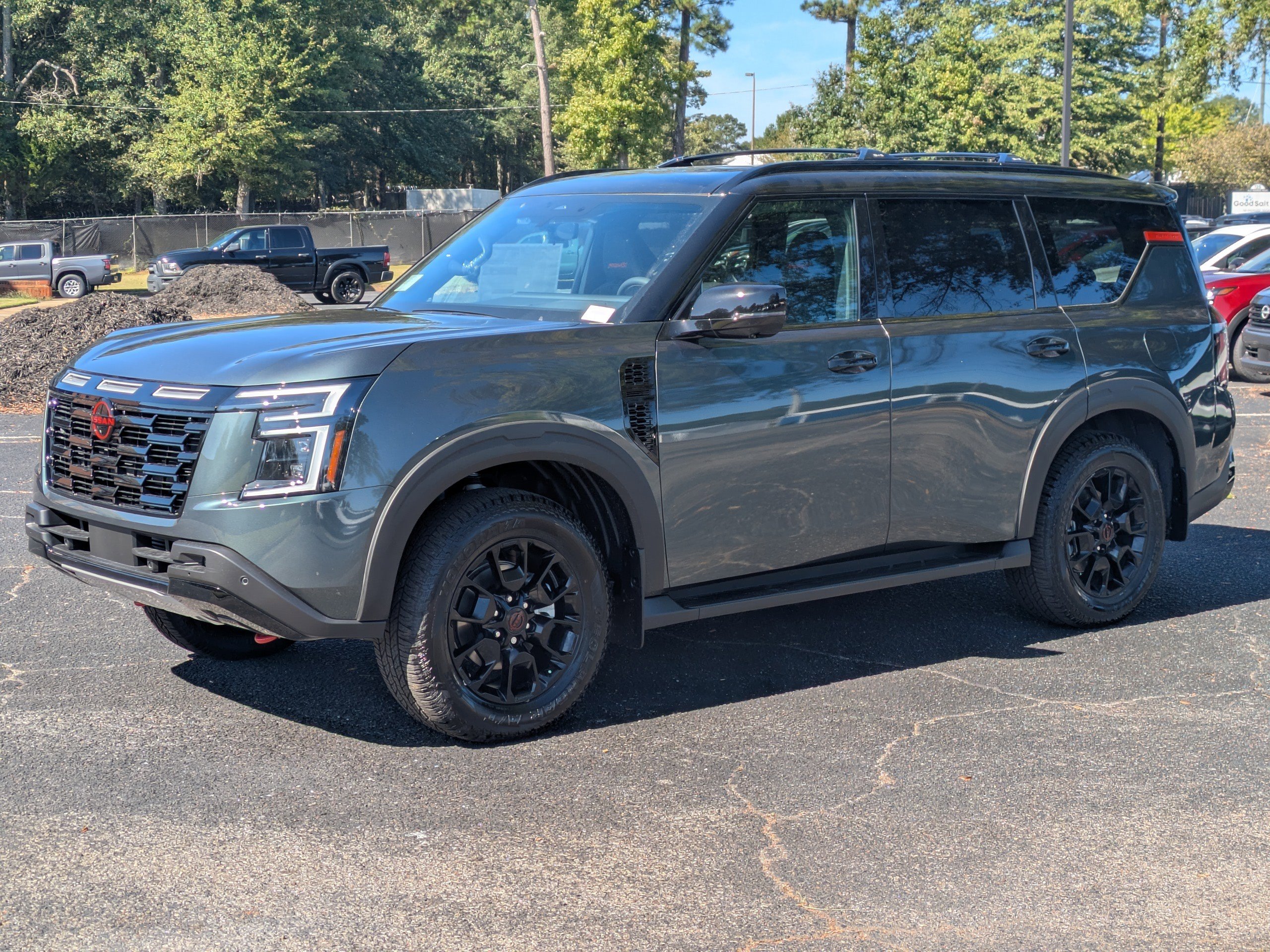 2026 Nissan Armada photo 4