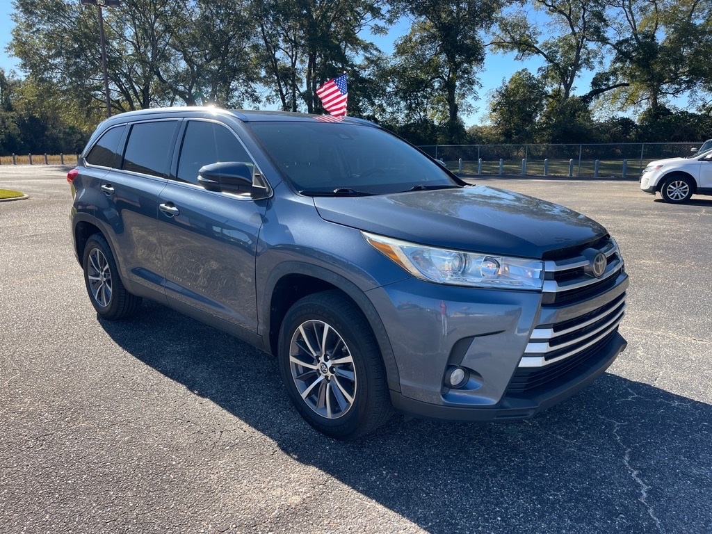 2019 Toyota Highlander XLE's photo