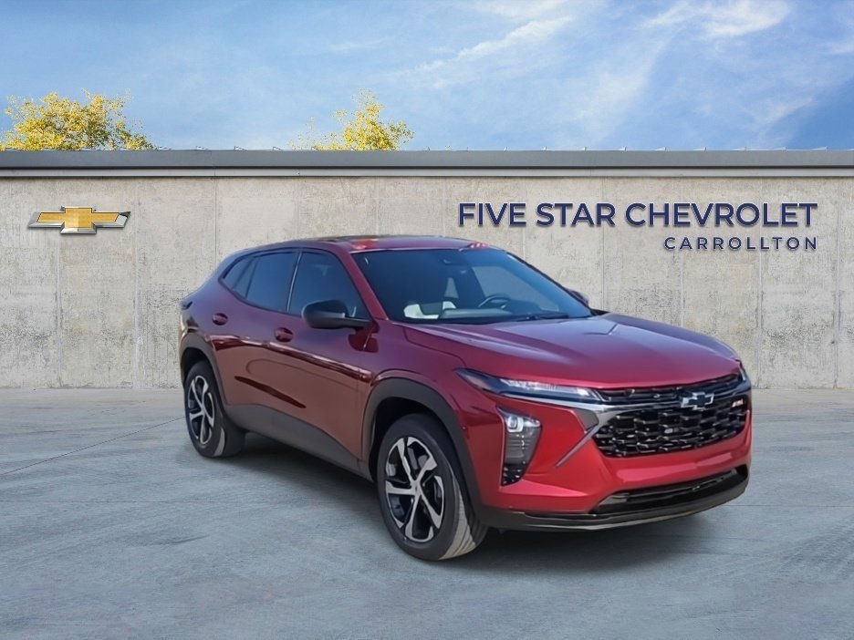 2025 Chevrolet Trax photo 2